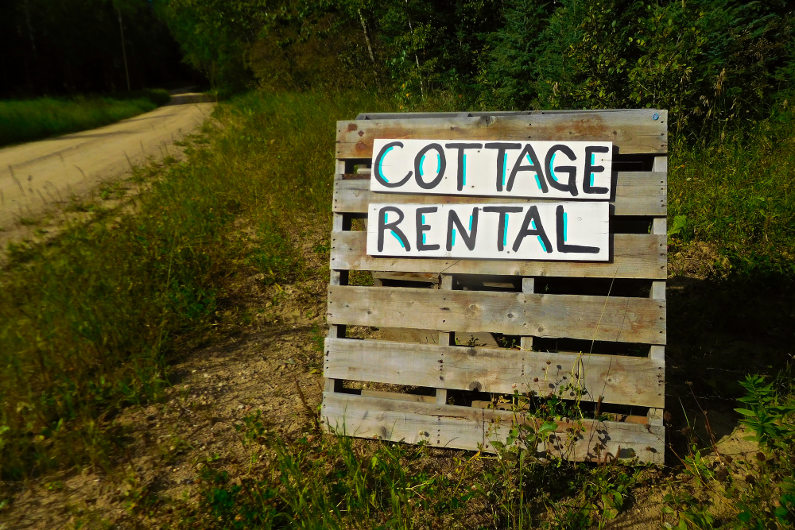 Cottage rental sign