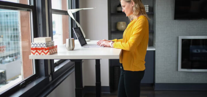 6 Different Ways to Stay Active and Healthy at Your Desk Job